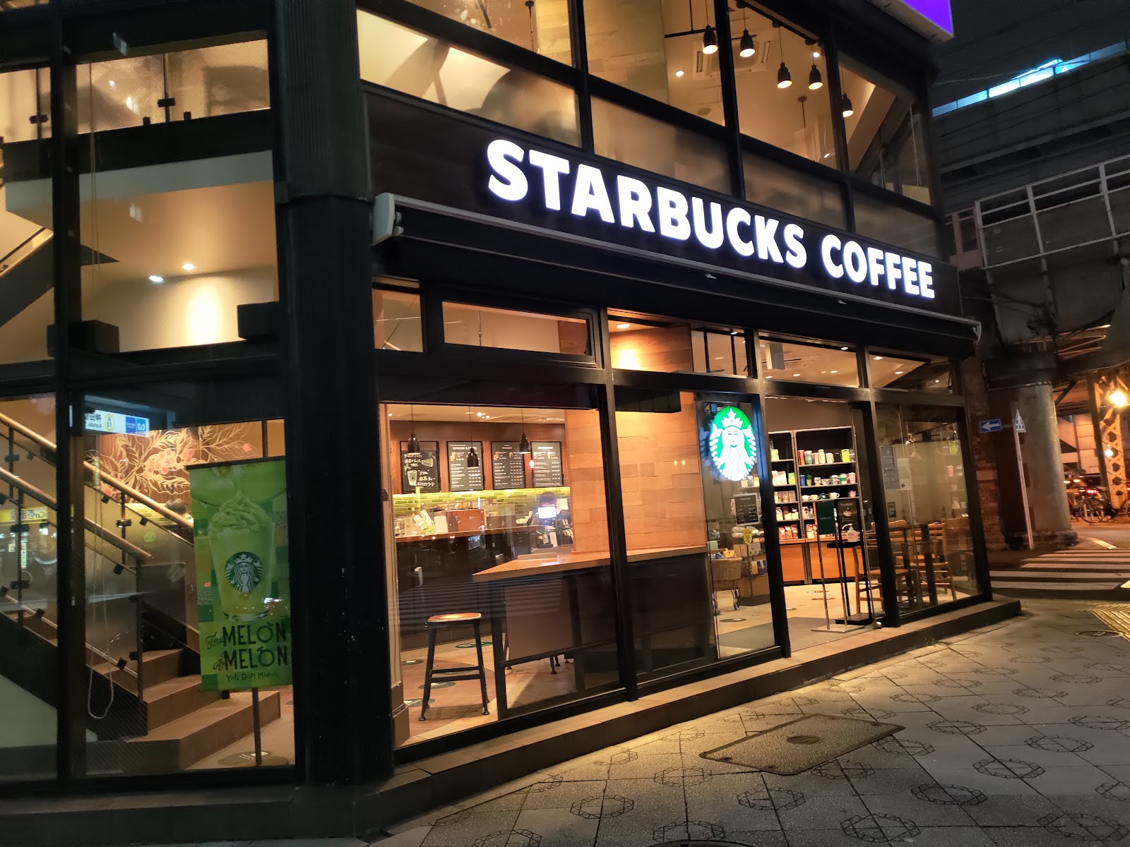 スターバックスコーヒー 神田駅前店の風景