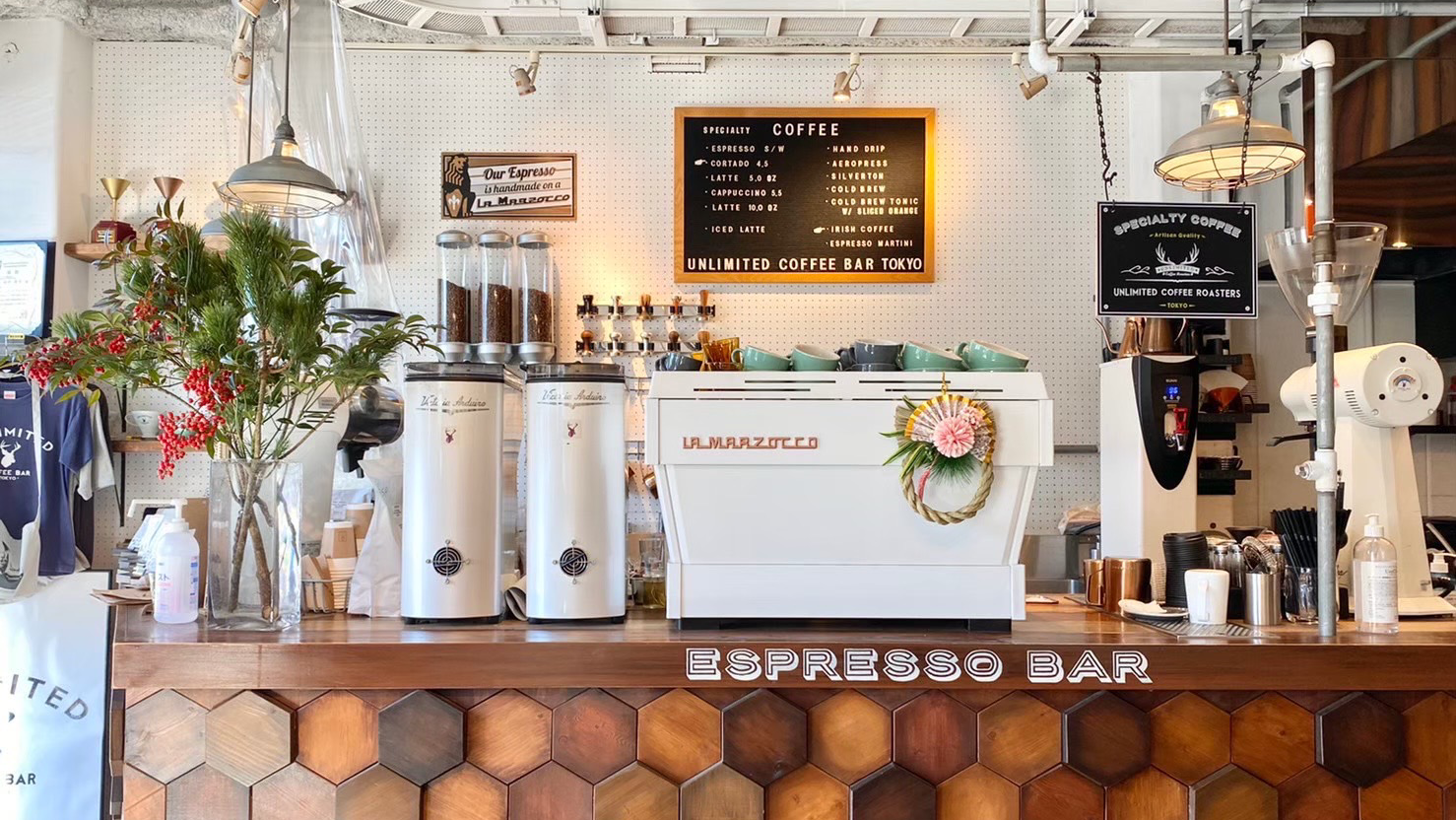 UNLIMITED COFFEE BARにて