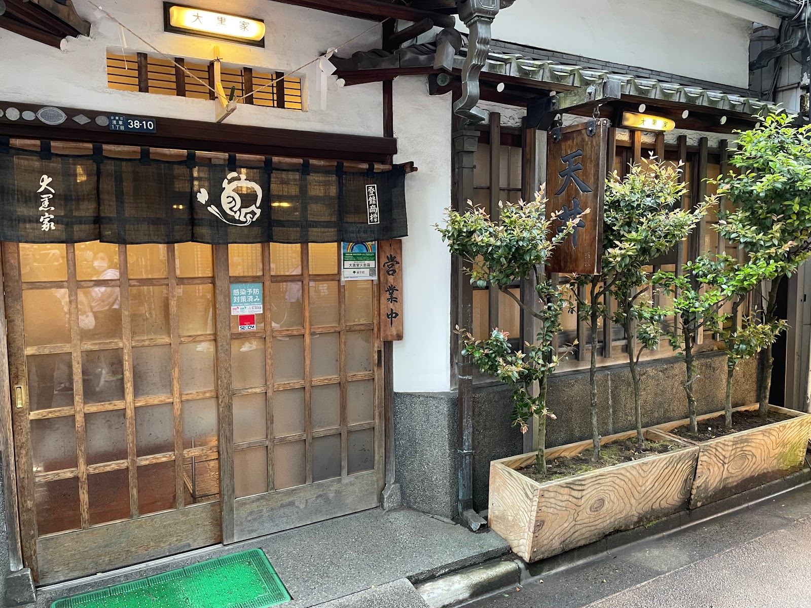 大黒家天麩羅の風景