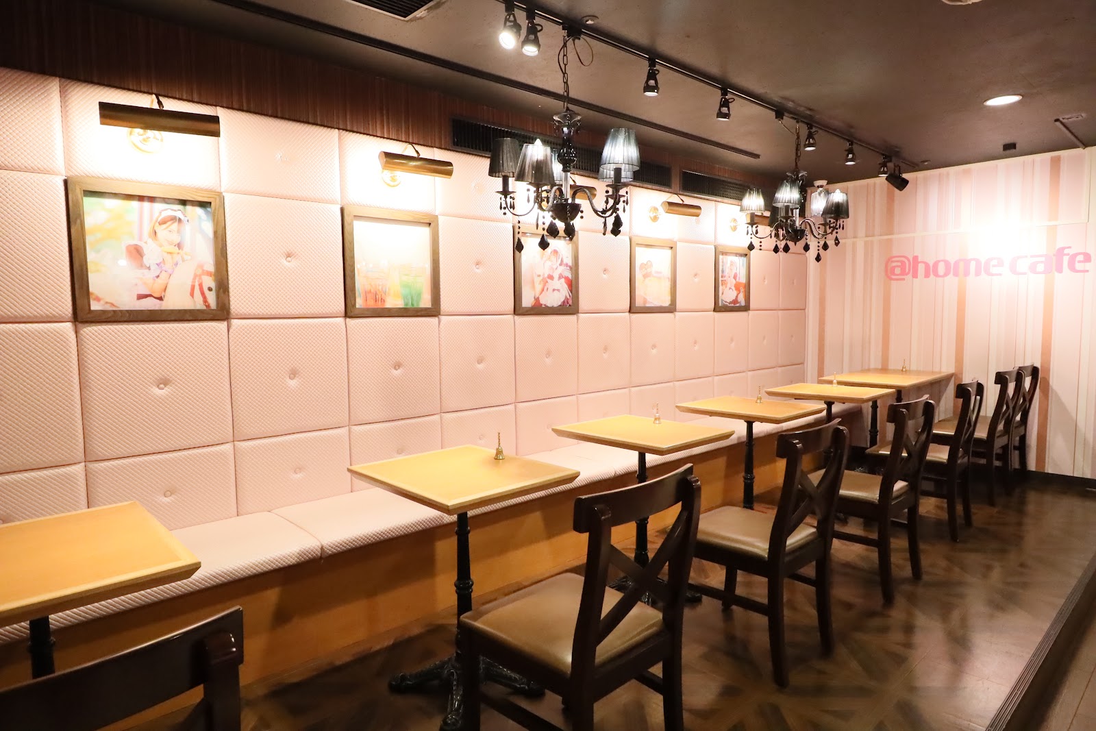 at-home cafe ドンキ店（あっとほぉーむカフェ）の風景