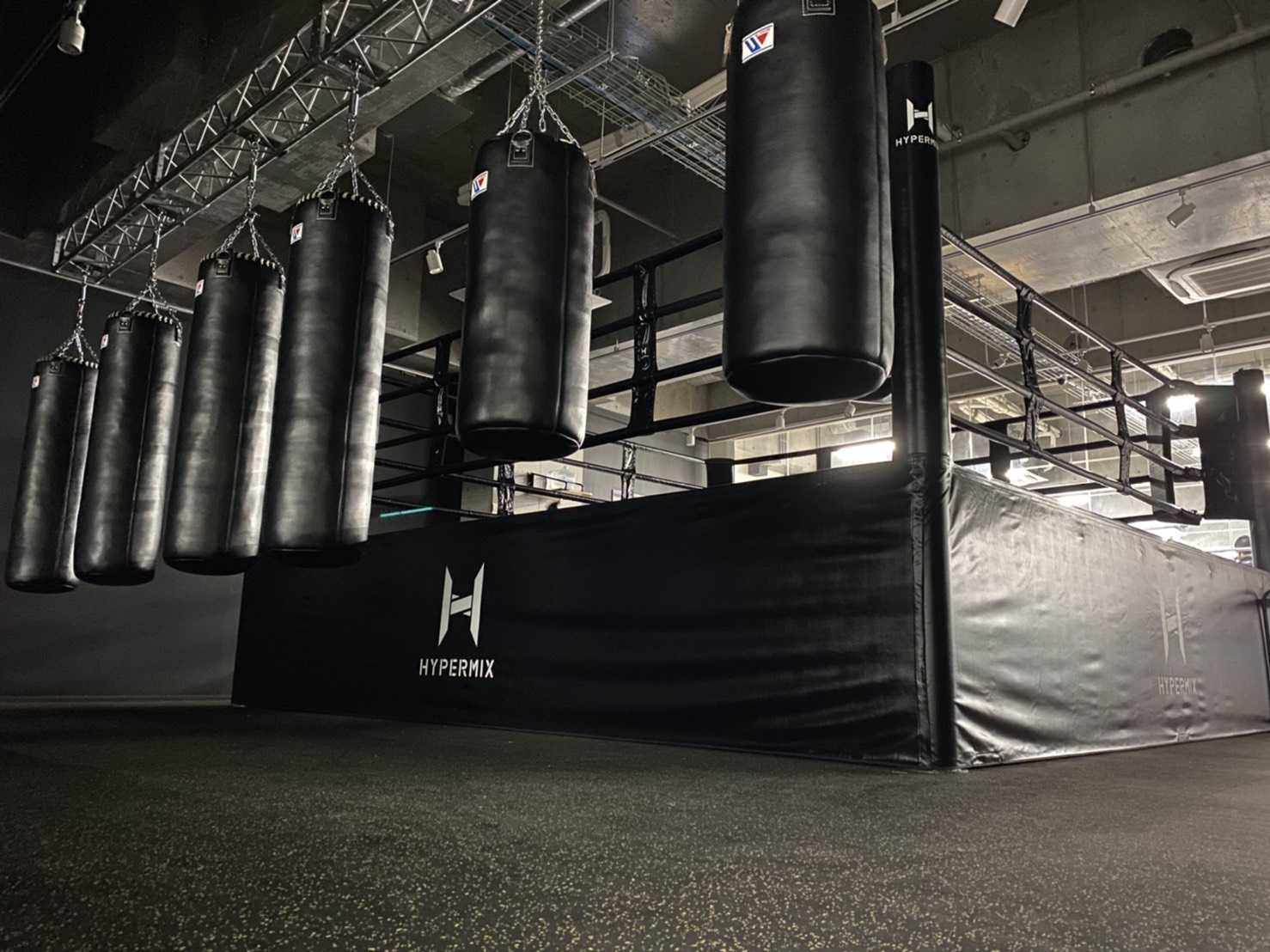 スポーツクラブ ボクシング キックボクシングジム HYPERMIX FITNESS KICK & BOXING CLUB門前仲町にて