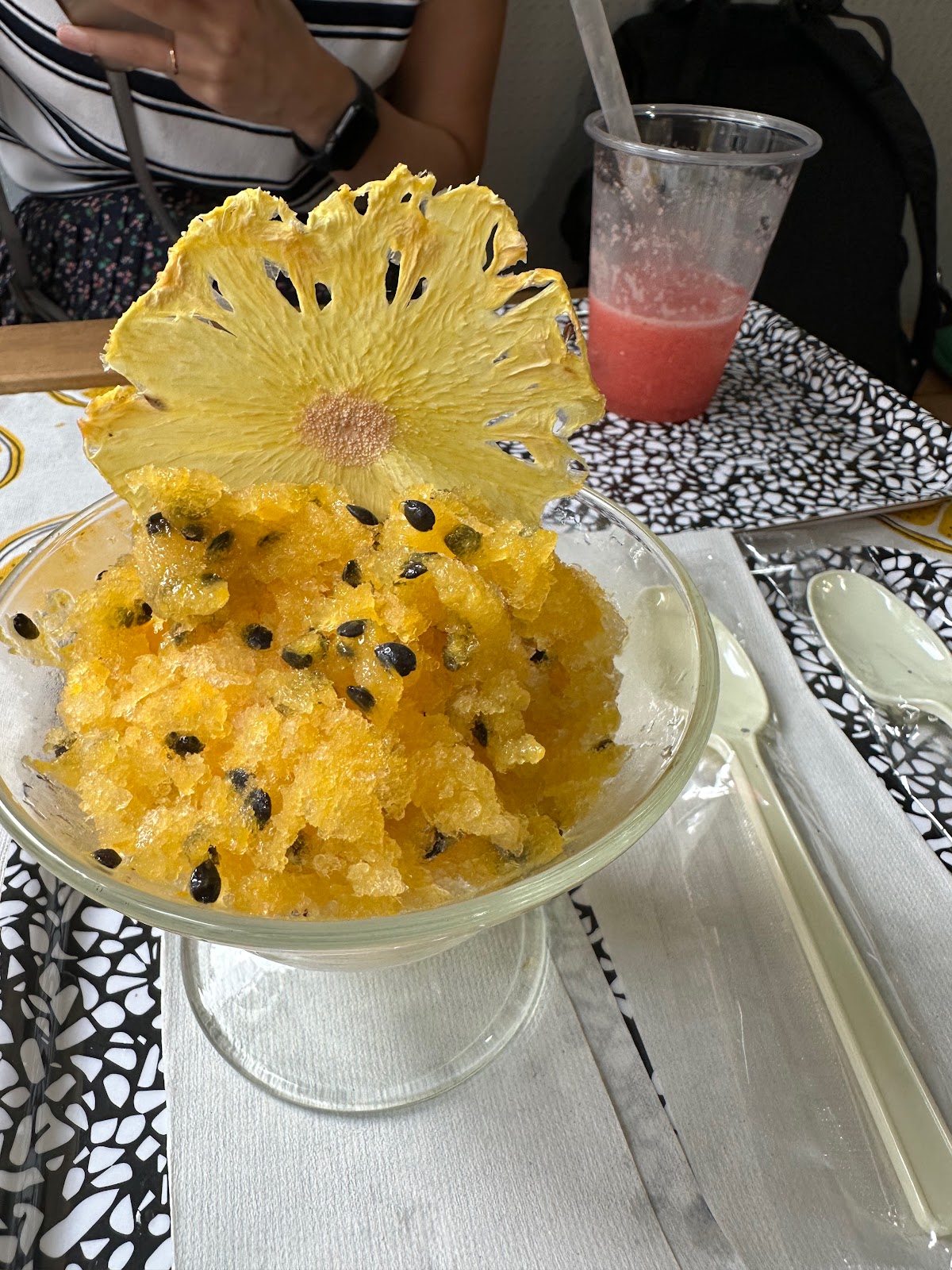 ばあちゃん農場オーガビラ 門仲カフェ+ショップの風景