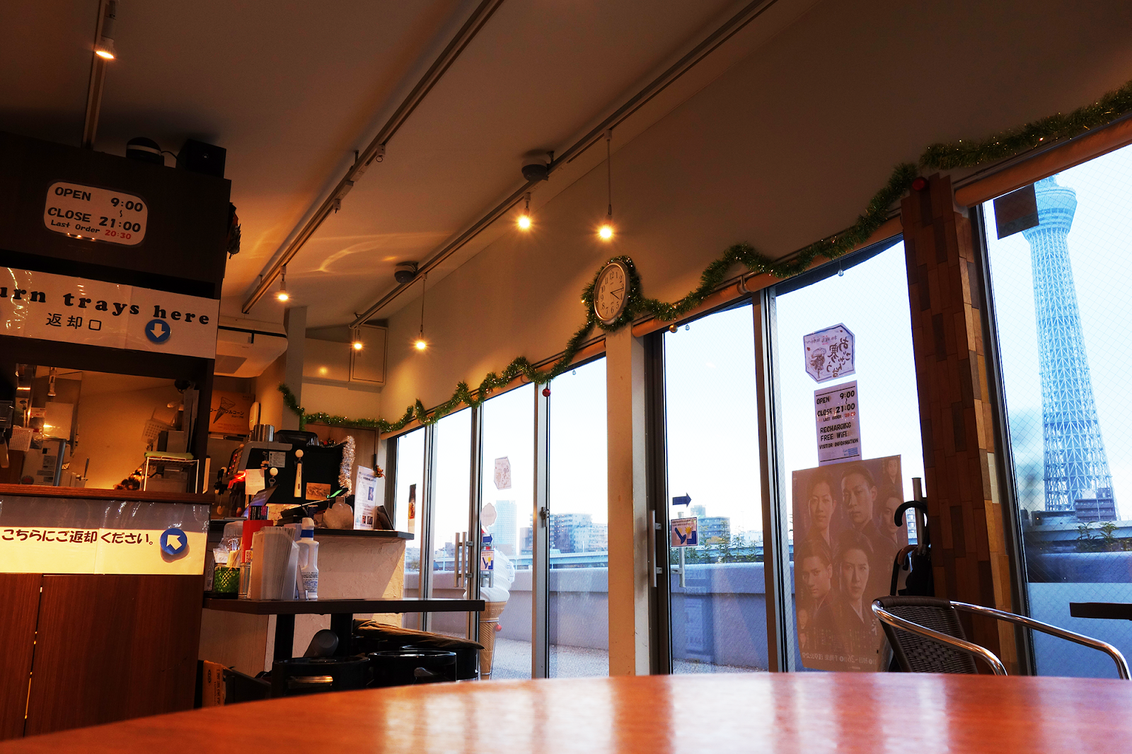 CAFE W.E(カフェ ウィ)の風景