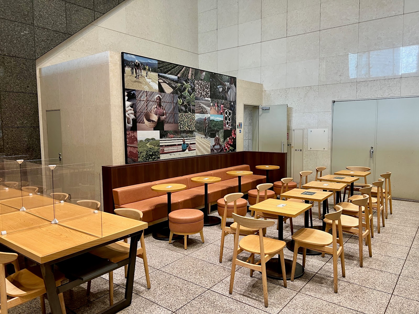 スターバックス コーヒー ＪＲ東京駅日本橋口店の風景