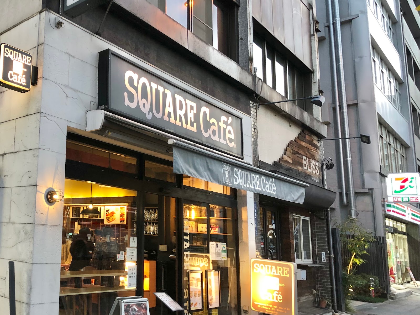 SQUARE cafe 蔵前店にて