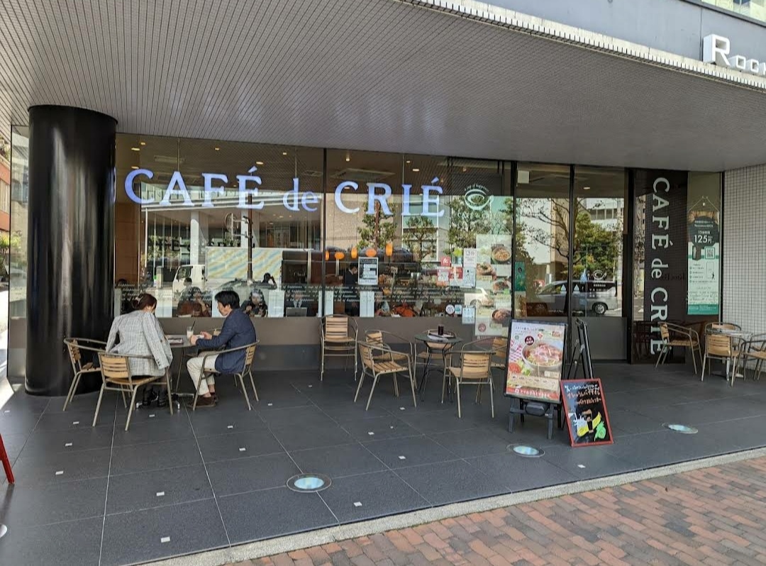 カフェ・ド・クリエ飯田橋東口店にて