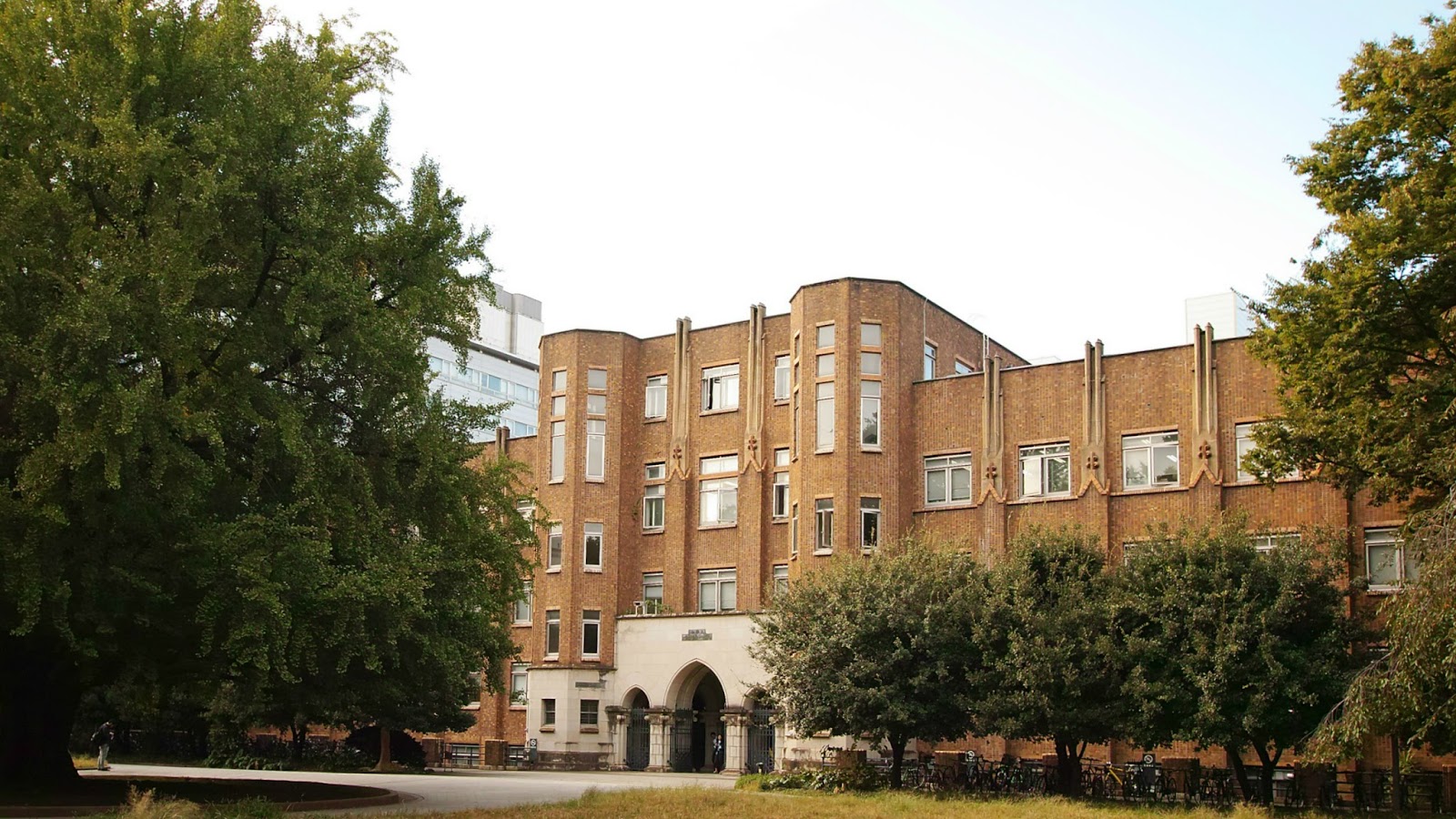 工1号館図書室A 東京大学工学・情報理工学図書館の風景