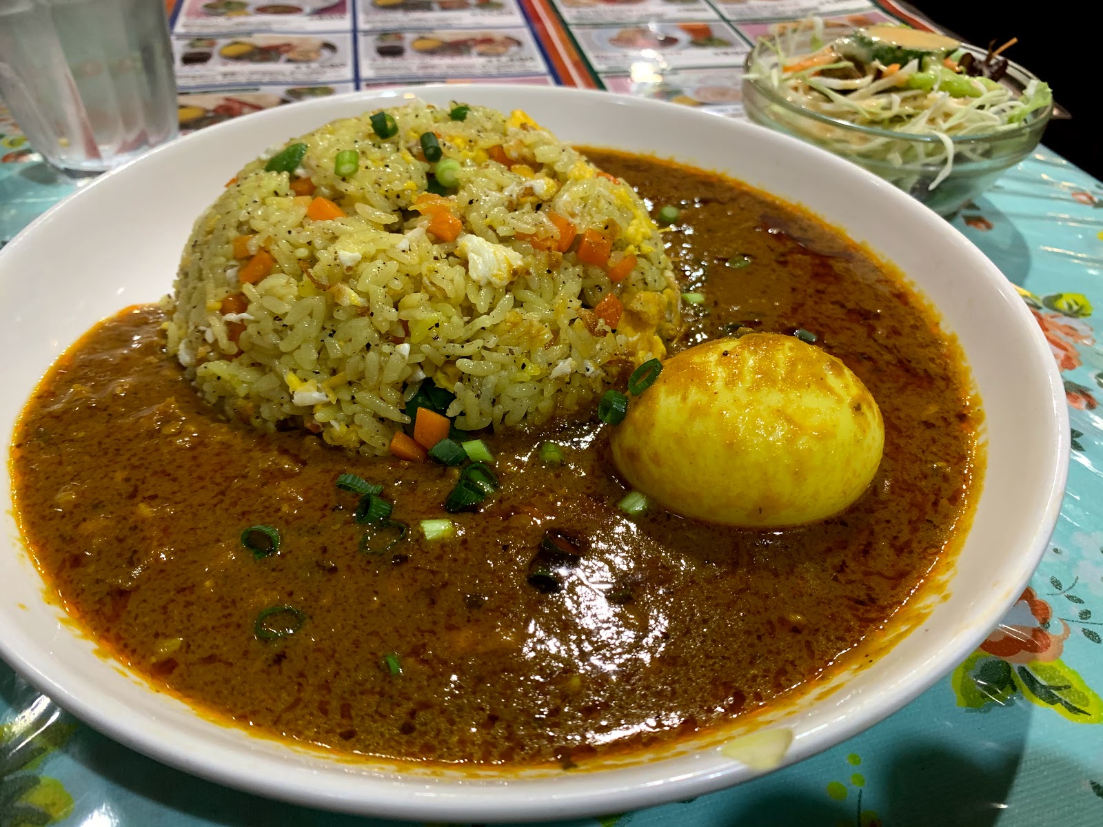 カレーラジャにて