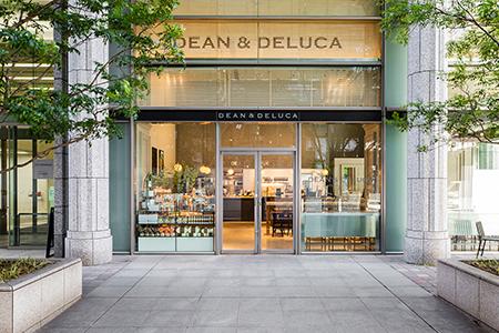 DEAN & DELUCA カフェ丸の内にて