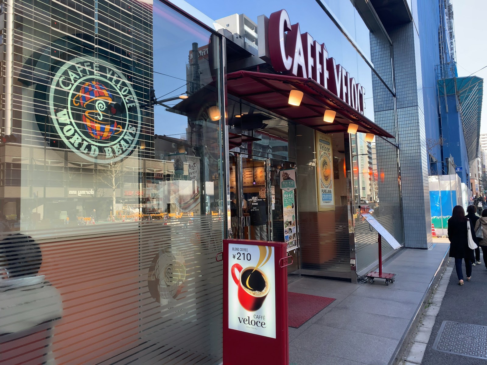 カフェ・ベローチェ 春日駅前店の風景