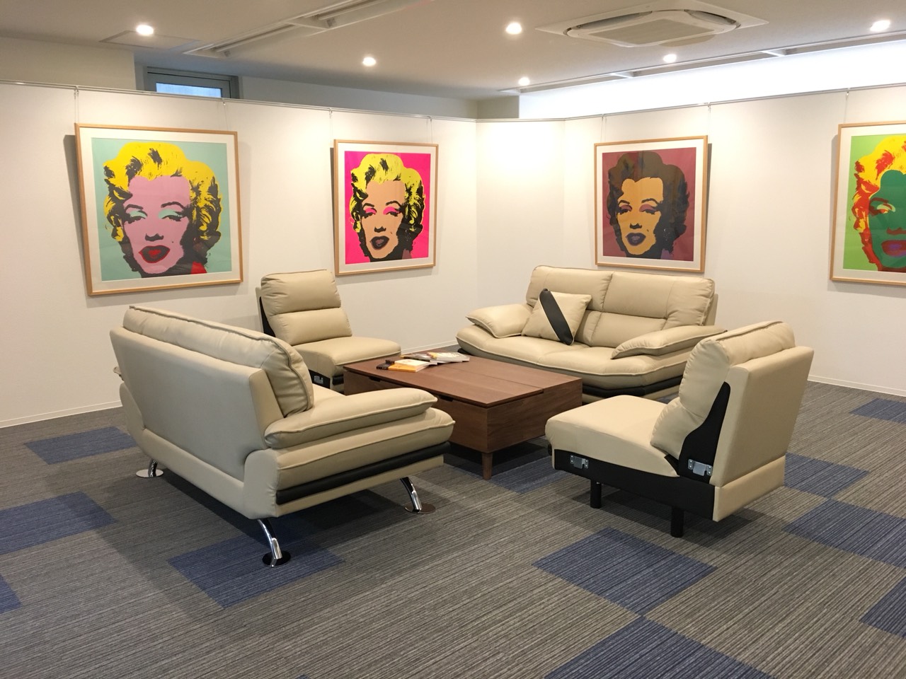 bkkc美術品・絵画販売オンラインショップの写真